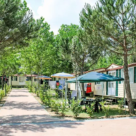 Dom wakacyjny Holiday Camping Badiaccia-3 By Interhome Borghetto (Umbria)
